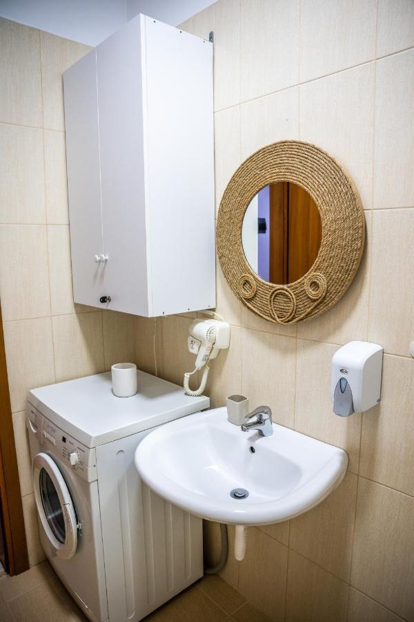 Vibe Studio Apartment Tiranë Luaran gambar