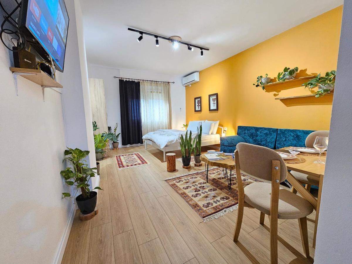 Vibe Studio Apartment Tiranë Luaran gambar